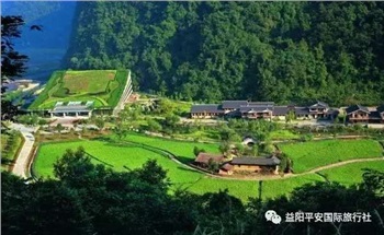 　张家界大峡谷、玻璃桥、黄龙洞品质纯玩两日游c2