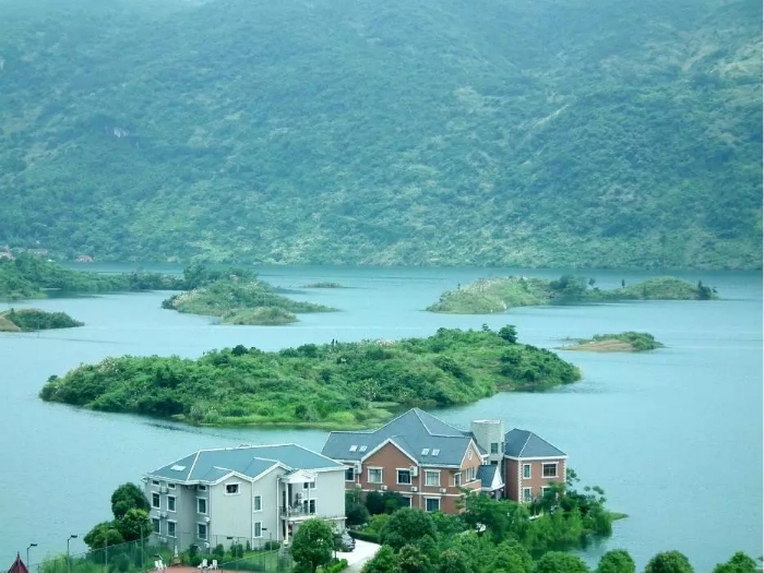 黄石•天空之城+仙岛湖仙湖画廊汽车纯玩二日游